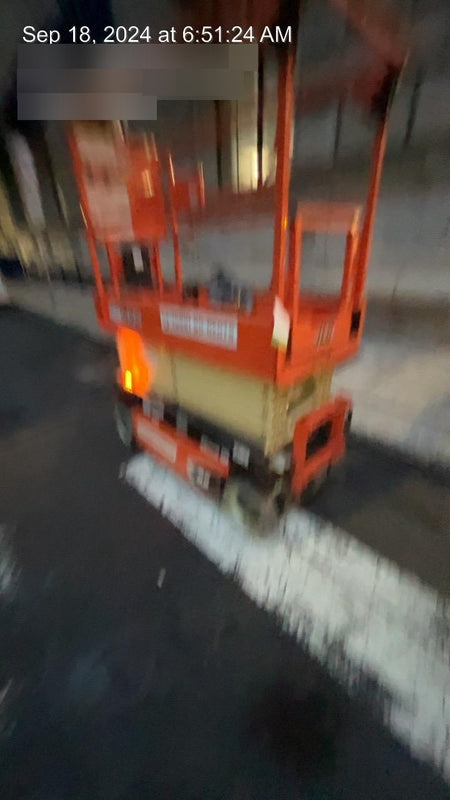 2022 JLG ES1932
