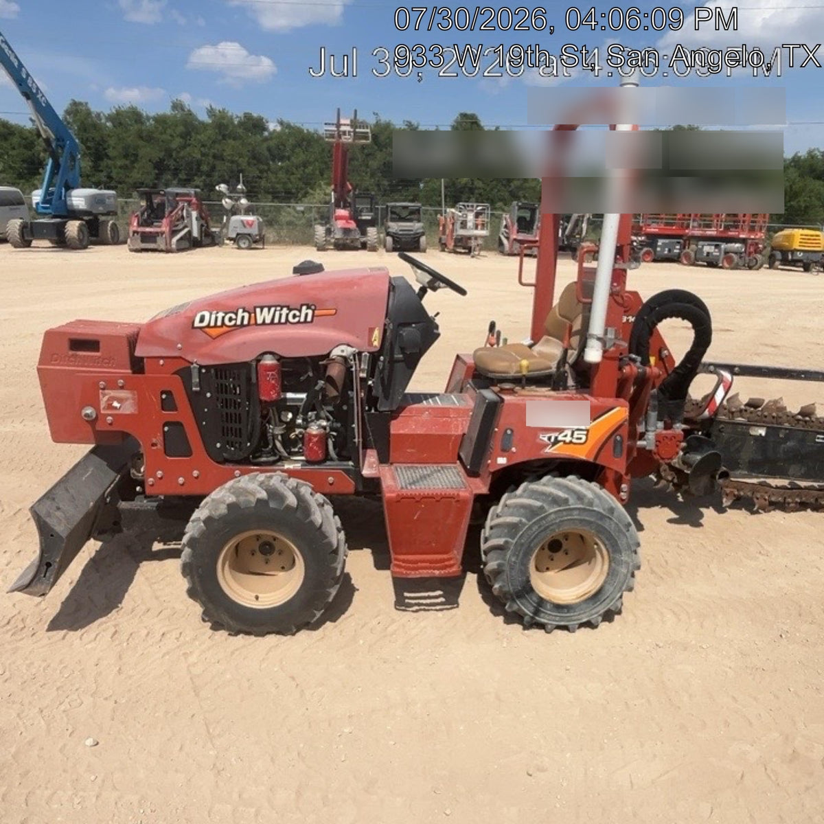 2020 DITCH WITCH RT45A