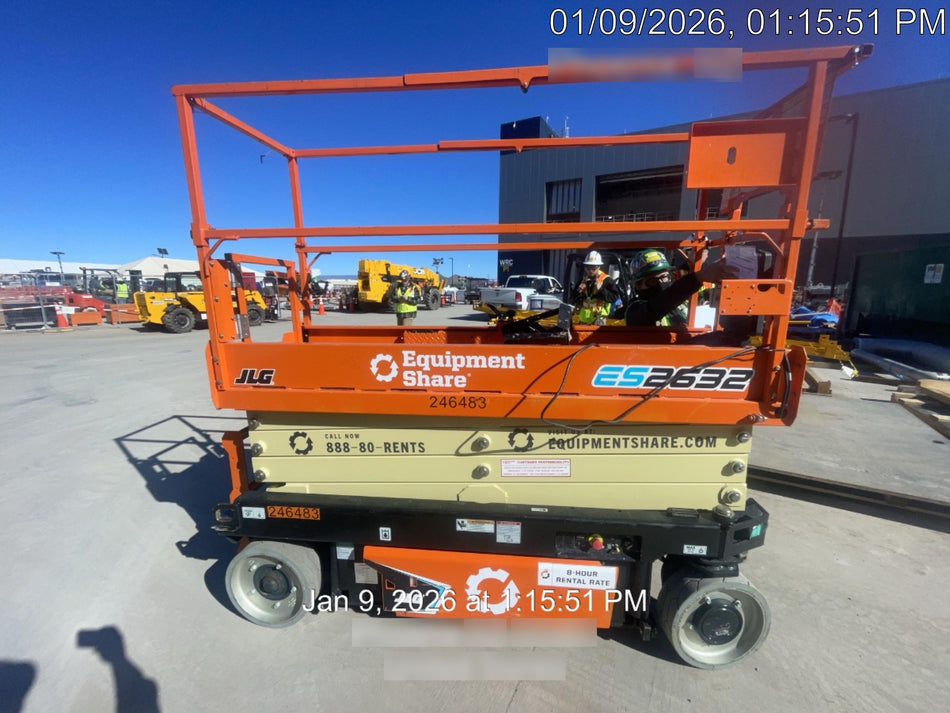 2022 JLG ES2632