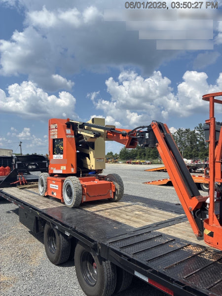 2022 JLG E300AJP
