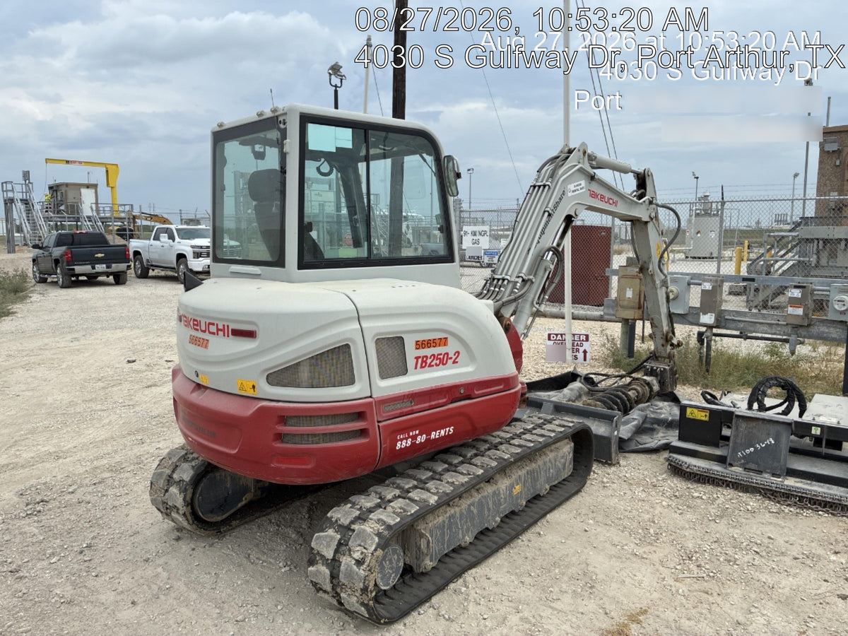 2025 TAKEUCHI TB250-2CR