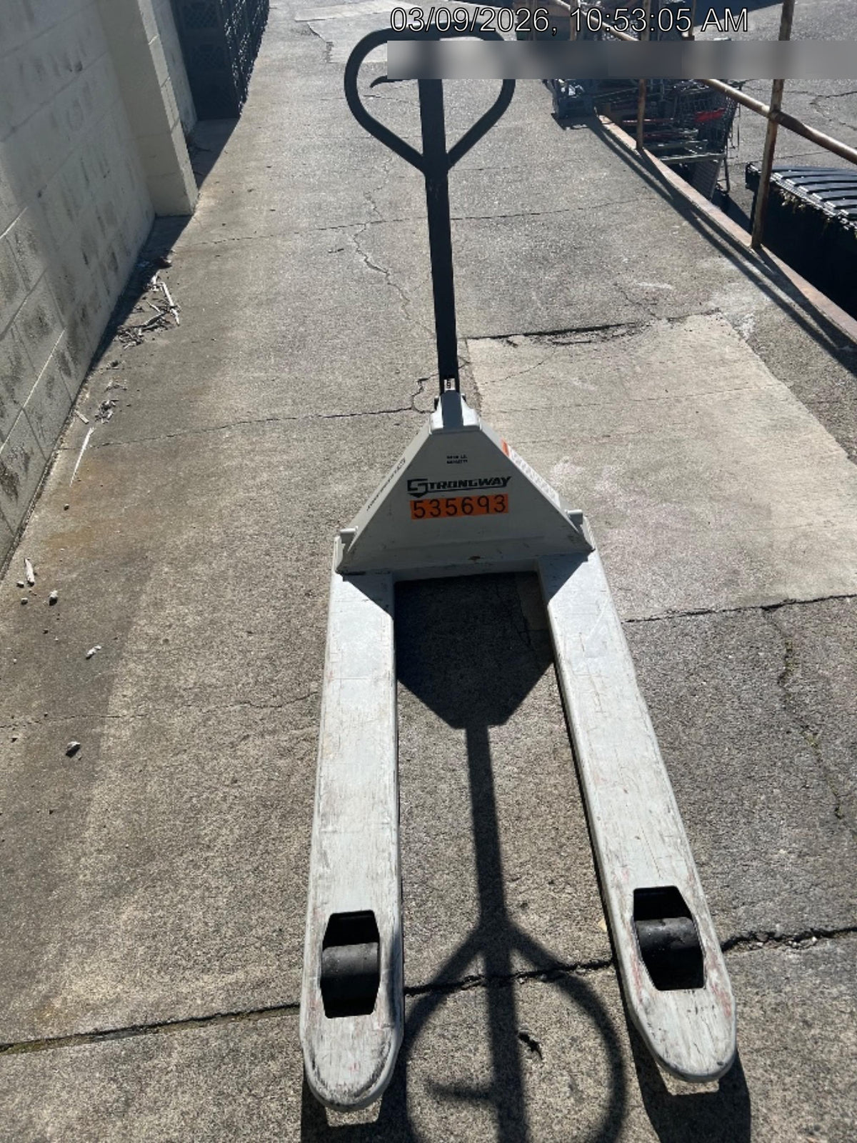 2024 NORTHERN TOOL 4,400 Lb Pallet Jack