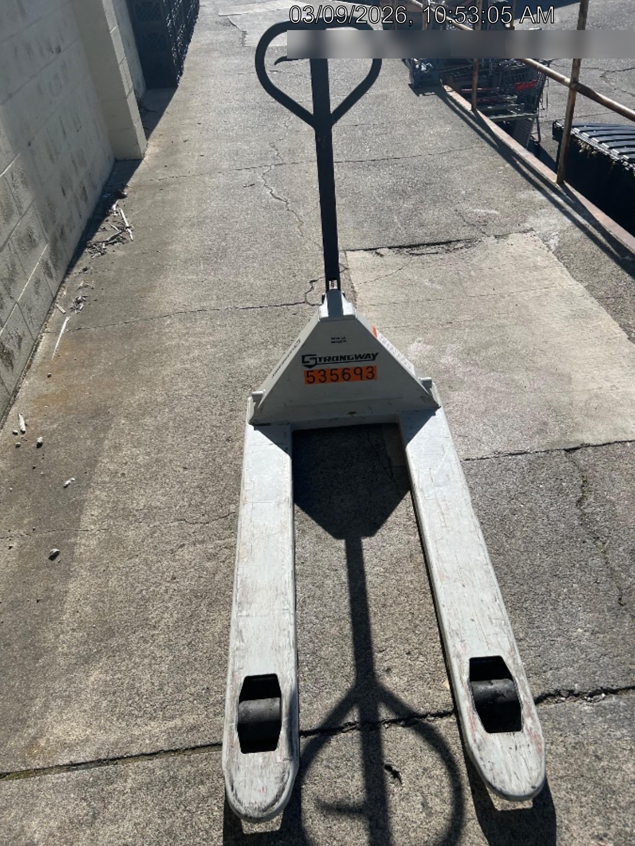 2024 NORTHERN TOOL 4,400 Lb Pallet Jack