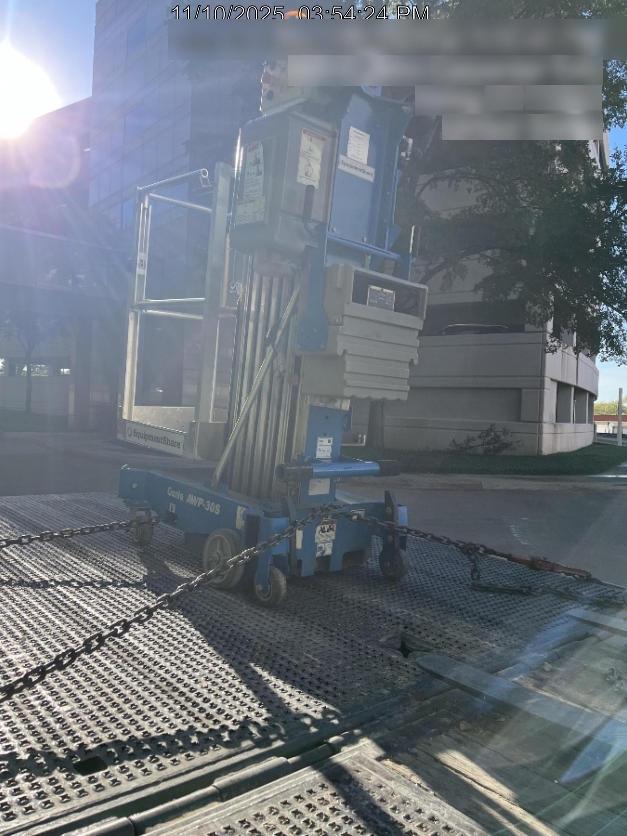 2022 GENIE AWP-30S DC