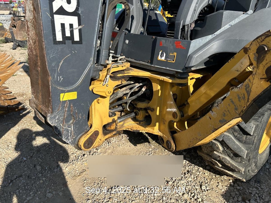 2019 John Deere 310LEP 4wd, Canopy, Standard dipper, ISO, Rear Auxiliary Hydraulics, Manual QC, 12”, 18”, and 24” buckets