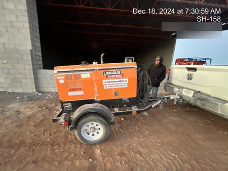 2022 Lincoln Electric LE400 Kubota V1505, Trlr, Cable Rack, Light Kit, ES Decals, T3