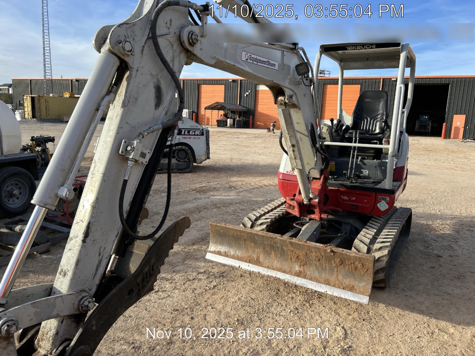 2021 TAKEUCHI TB235-2R