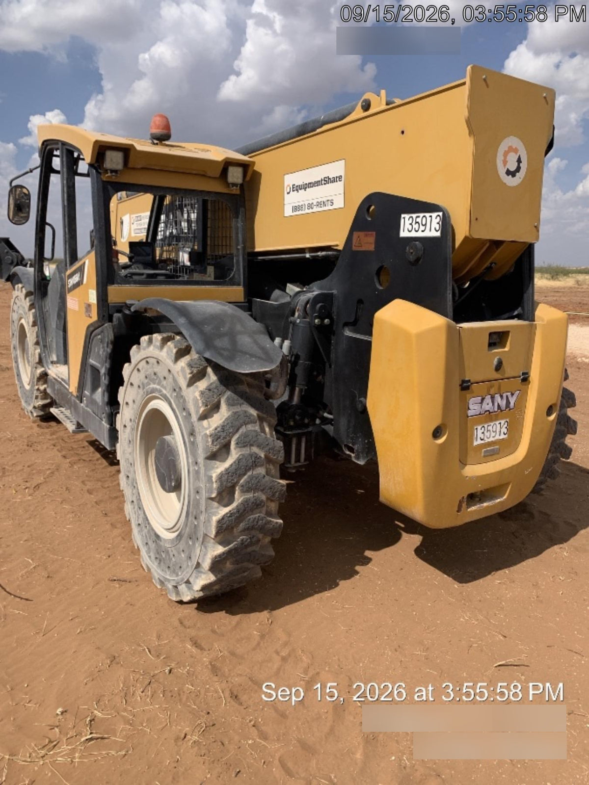 2021 SANY STH1056