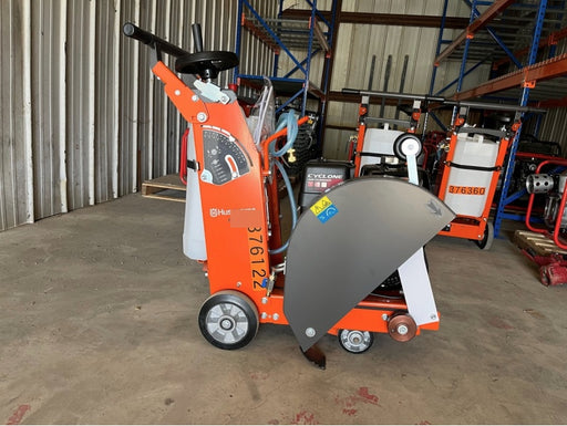 2023 HUSQVARNA FS400