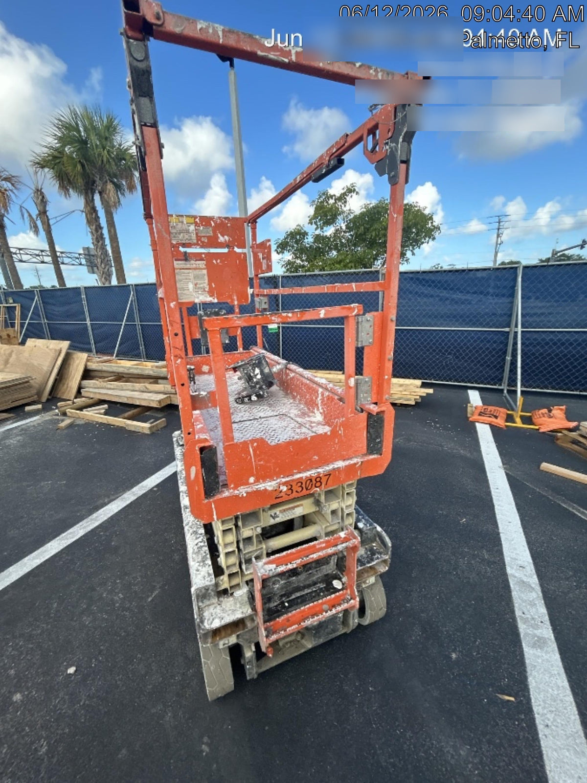 2022 JLG ES1932