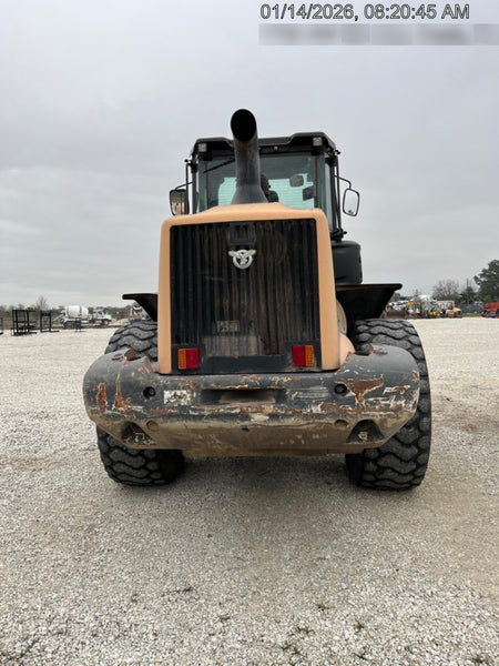 2018 Case 821G CLOSED CAB, 1 FUNCTION, JRB 418 STYLE HYD COUPLER