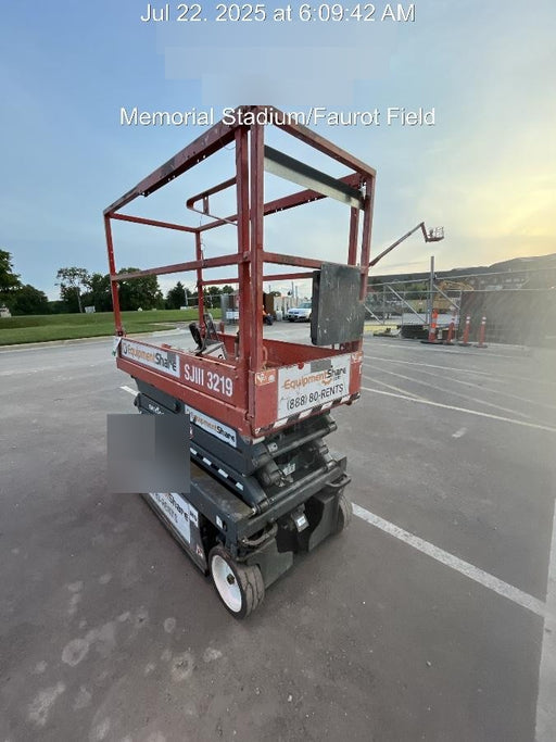 2018 Skyjack SJIII-3219 Skyjack SJIII3219 Scissor Lift w/Trojan Batteries