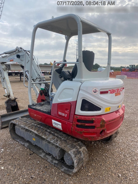 2022 TAKEUCHI TB235-2R