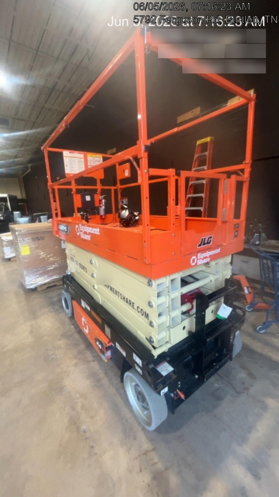 2025 JLG ES3246