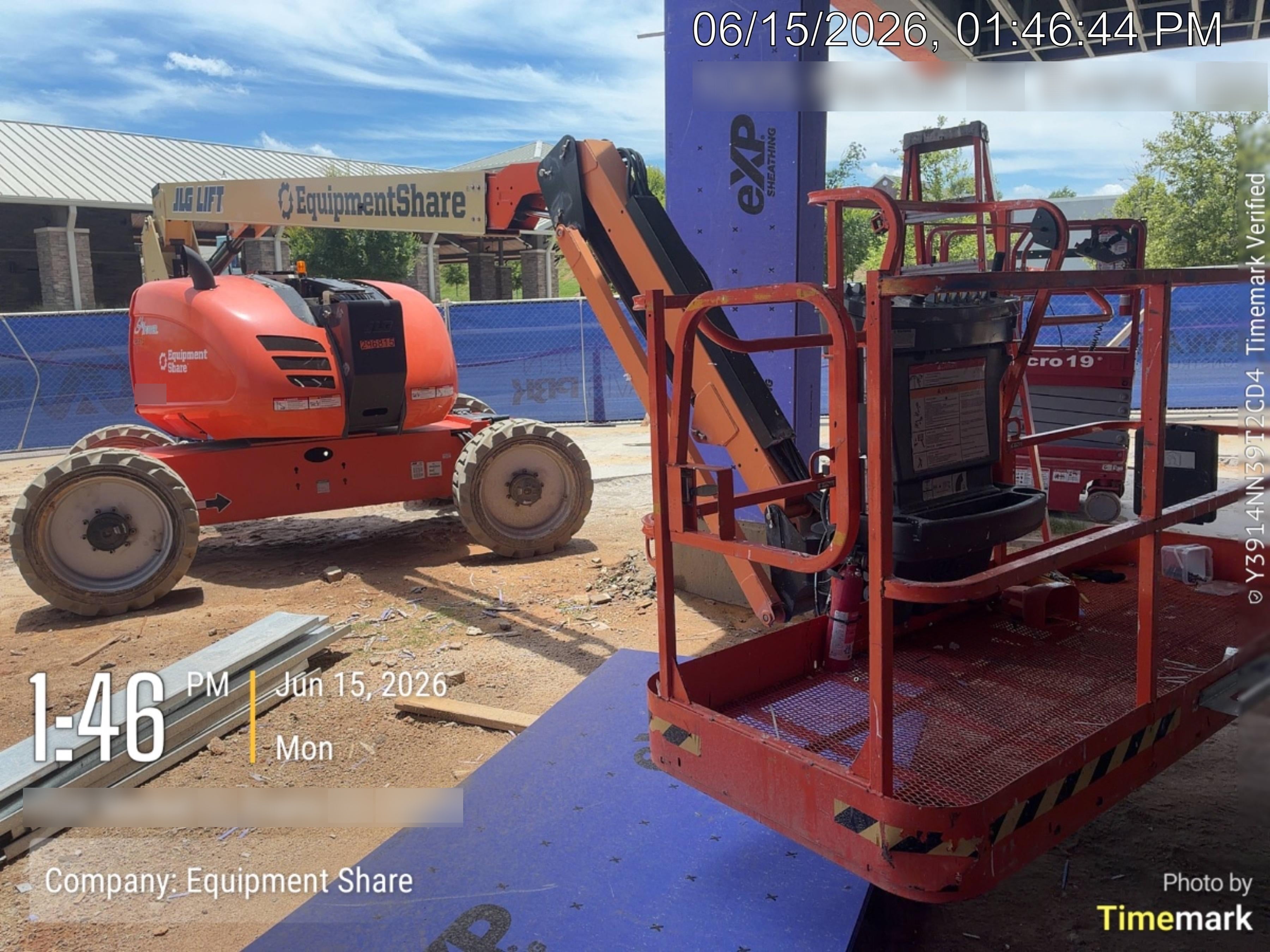 2023 JLG 600AJ