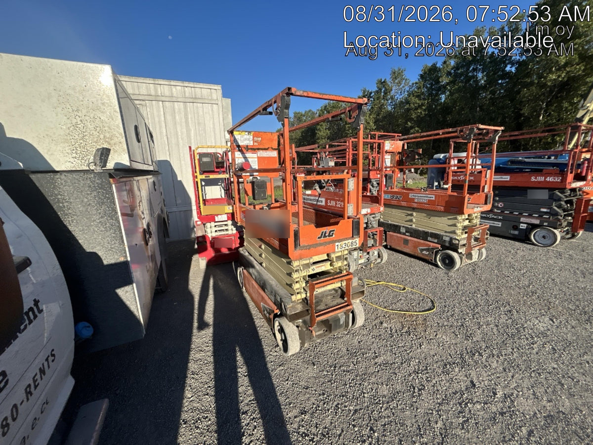 2021 JLG ES1932