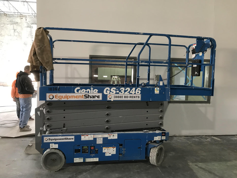 2018 Genie GS-3246 Genie GS-3246 w/Folding rails, Full height swing gate