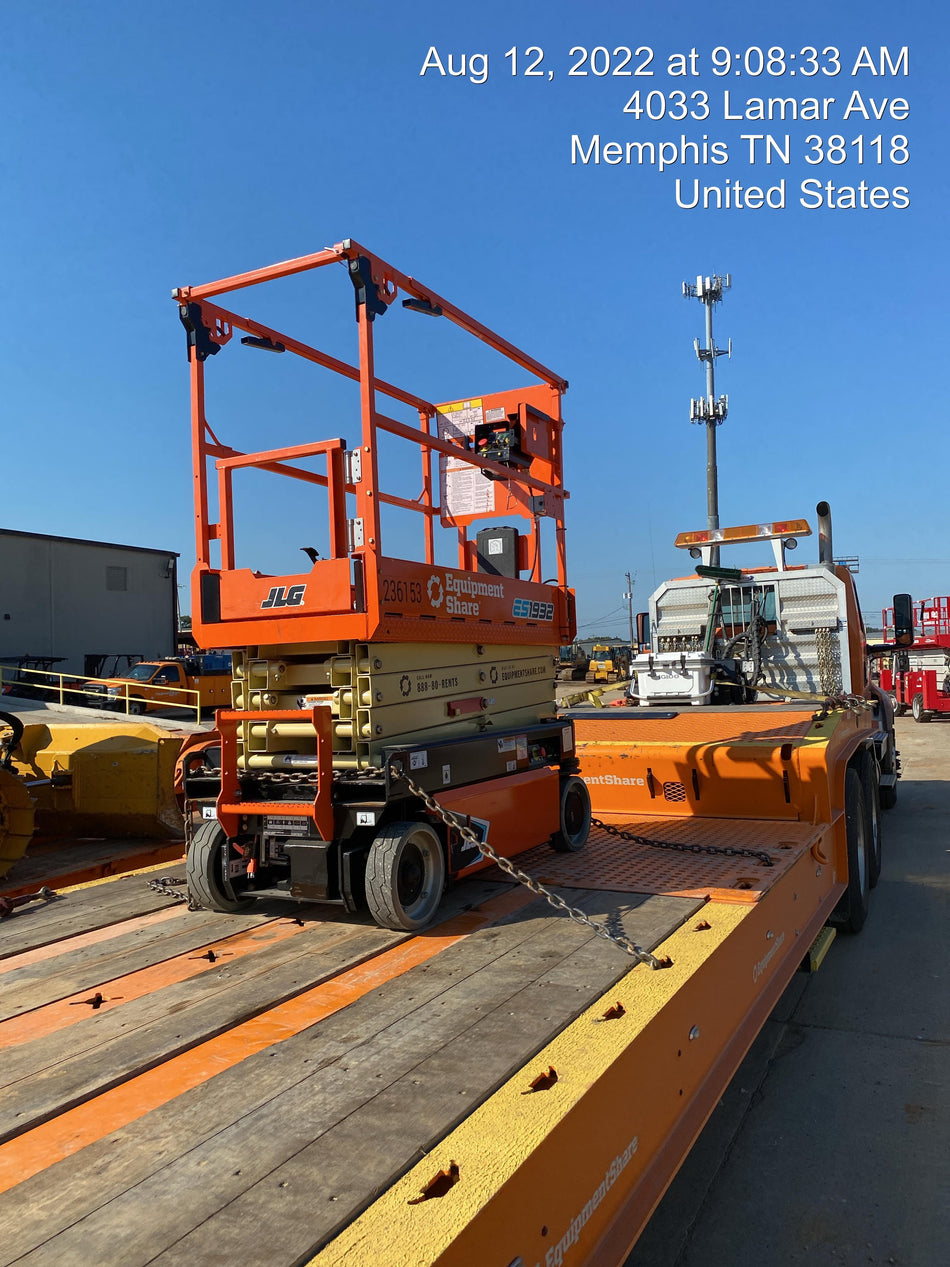 2022 JLG ES1932