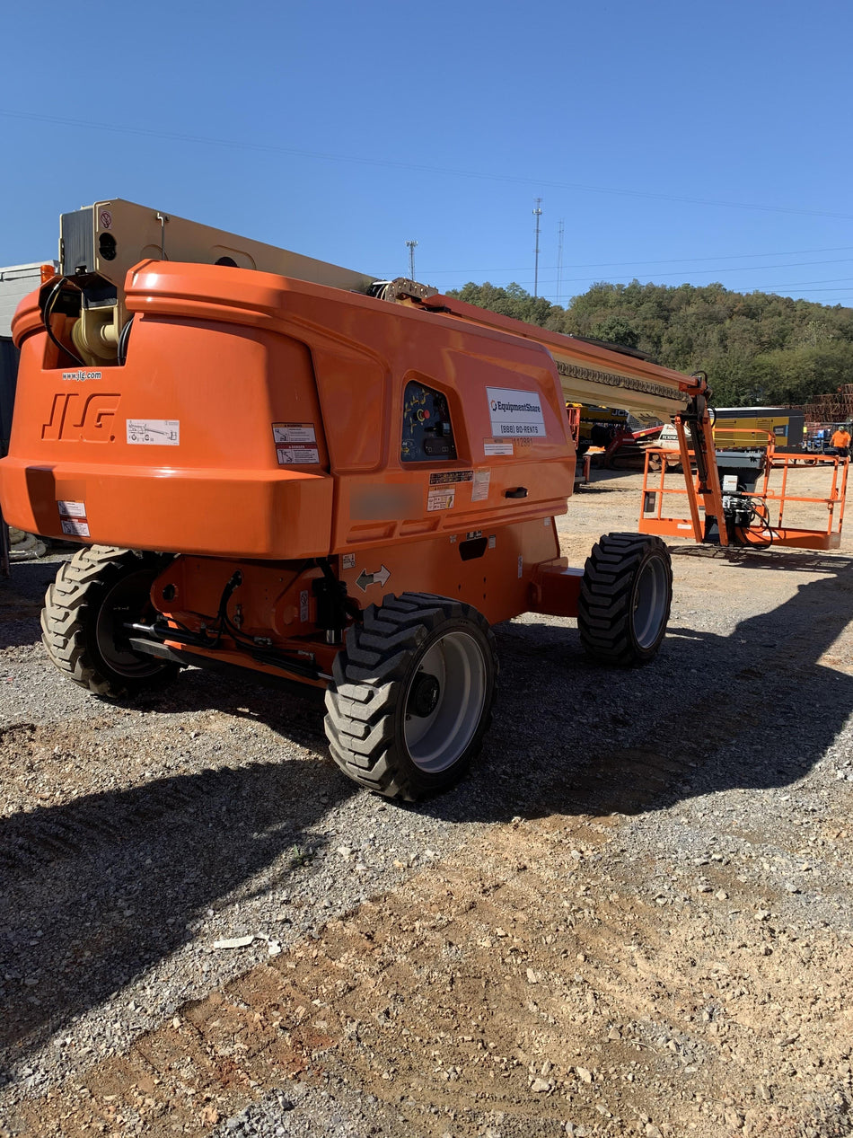 2020 JLG 660SJ