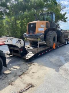 2018 Case 821G CLOSED CAB, JRB 418 STYLE HYD COUPLER