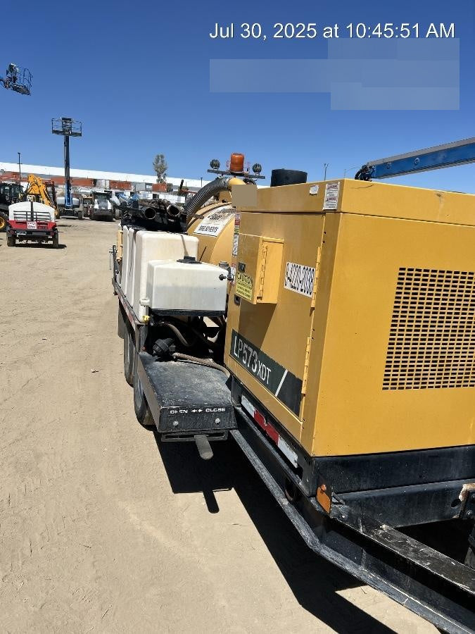 2021 Vac-Tron LP573XDT T4 Koehler Diesel Engine, 500 Gallon Debris Tank, x2 100 Gallon Water Tanks