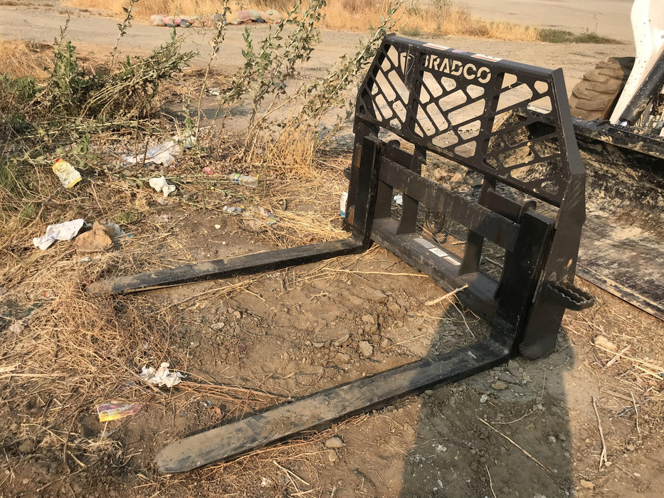 2019 PALADIN 48" Pallet Forks - Paladin