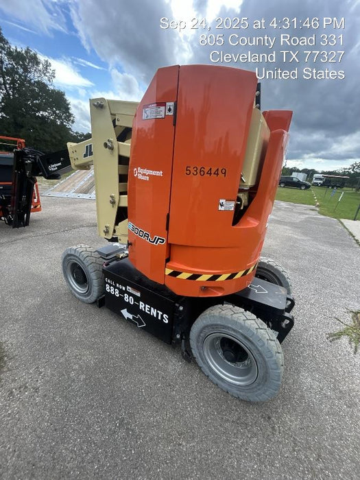 2025 JLG E300AJP