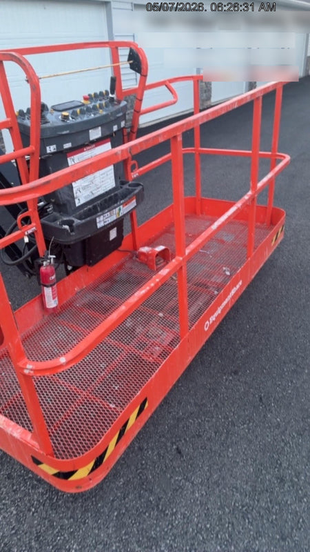 2025 JLG 660SJ