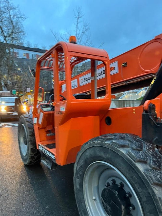 2020 Skytrak 12054 110Hp, Canopy, FF, Work Lights, Beacon, Aux Hydraulics, Back up Alarm, Lifting Eye, ES Decals