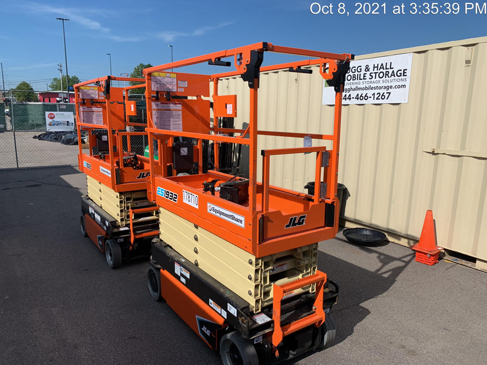 2021 JLG ES1932
