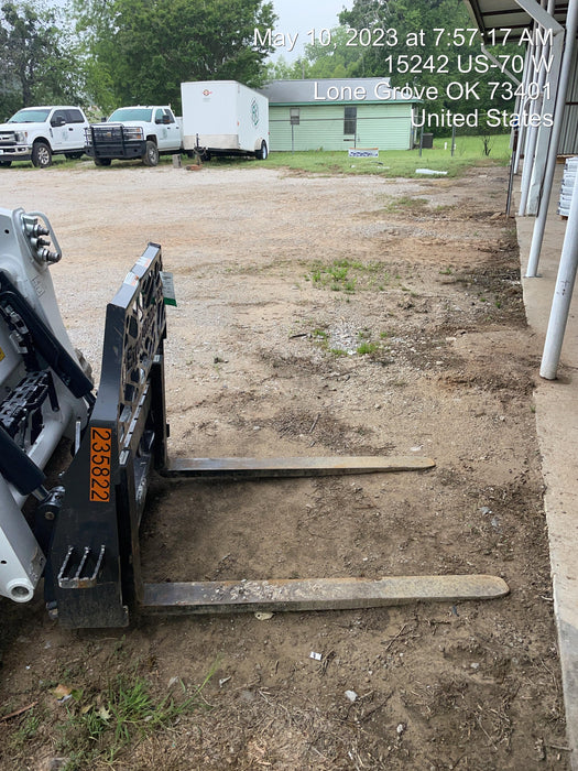 2022 PALADIN 48" Pallet Forks - Paladin