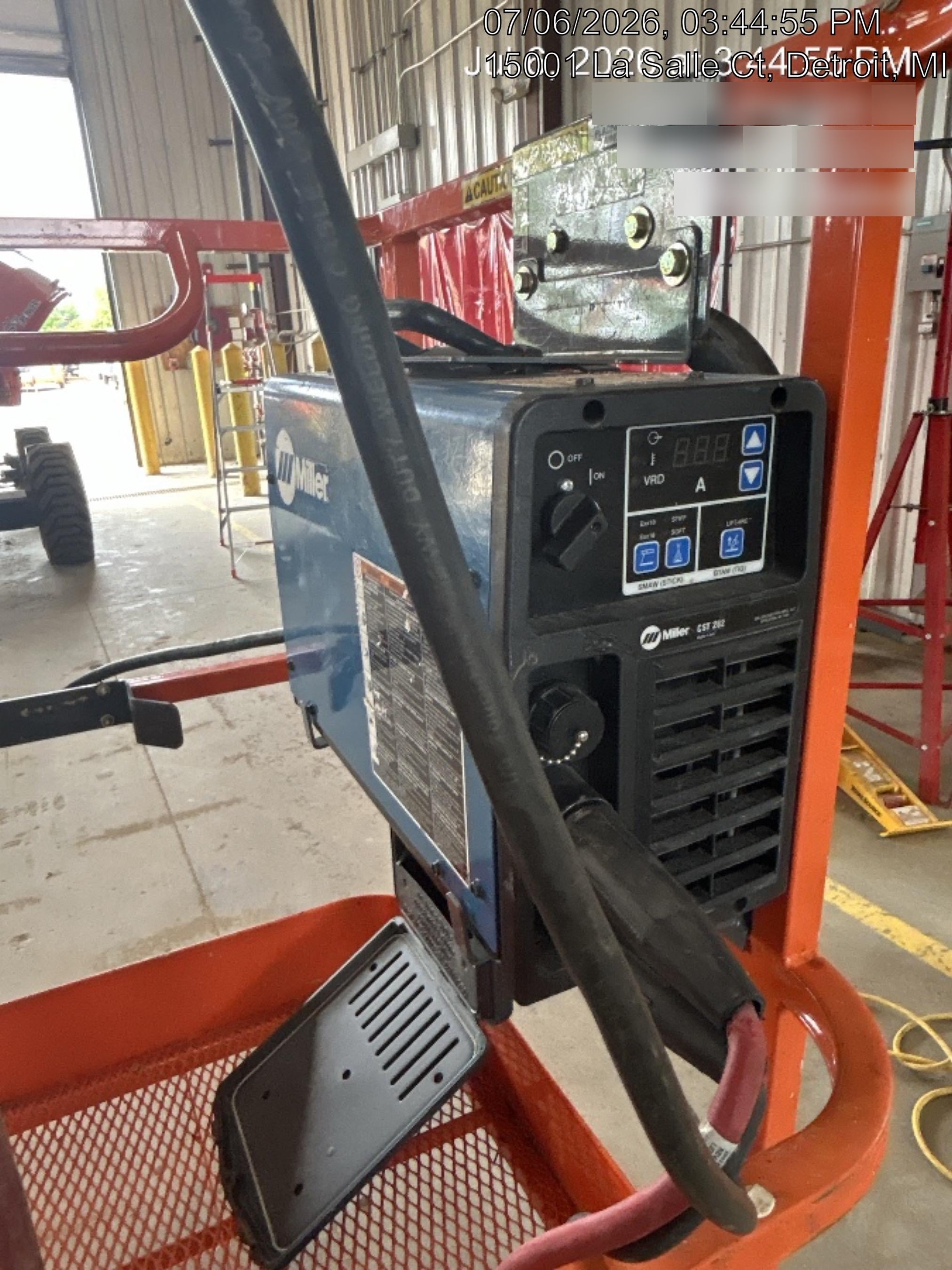 2025 MILLER ELECTRIC CST-282