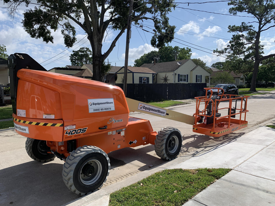 2021 JLG 400S