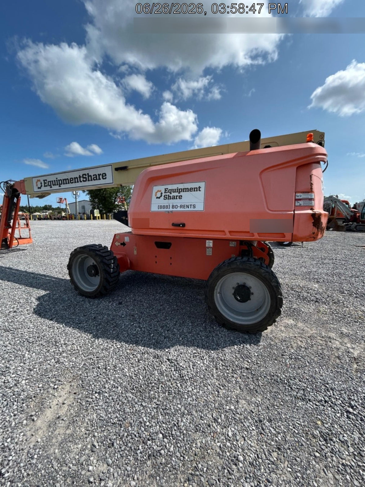 2019 JLG 660SJ