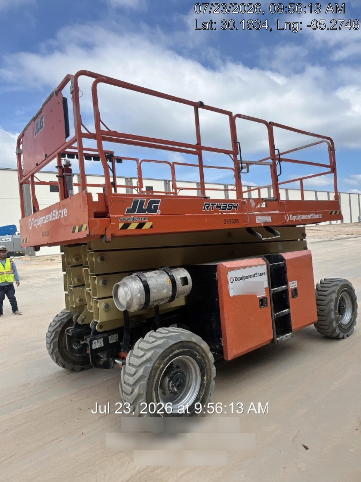 2022 JLG RT4394