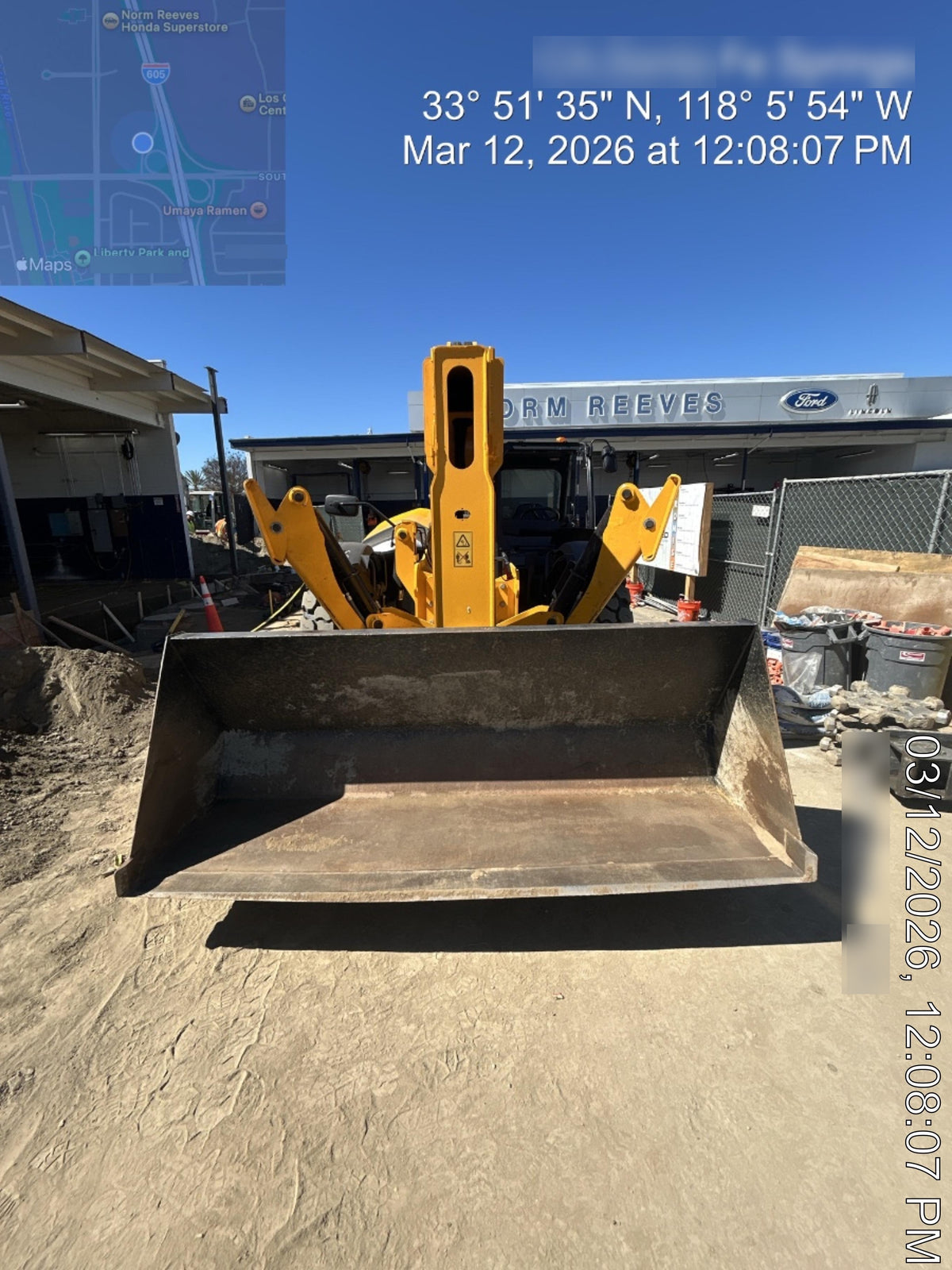 2025 JLG 1001100823