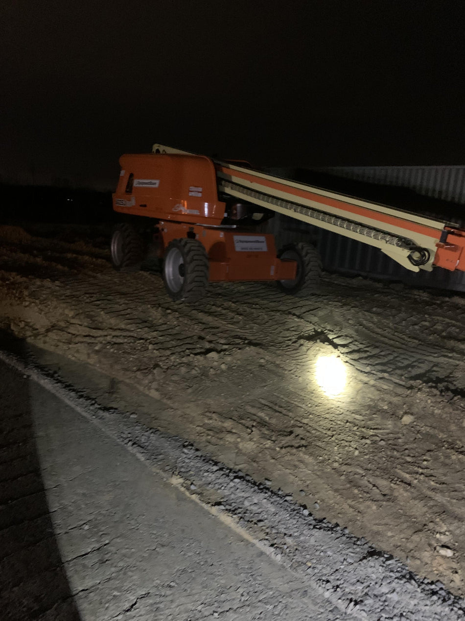 2022 JLG 660SJ