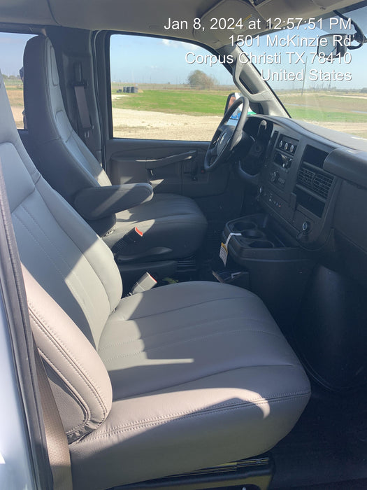 2023 CHEVROLET Express Van - Rental