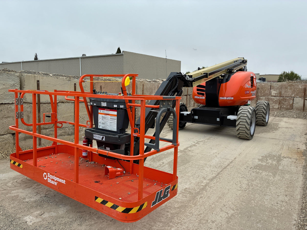 2026 JLG 600AJ