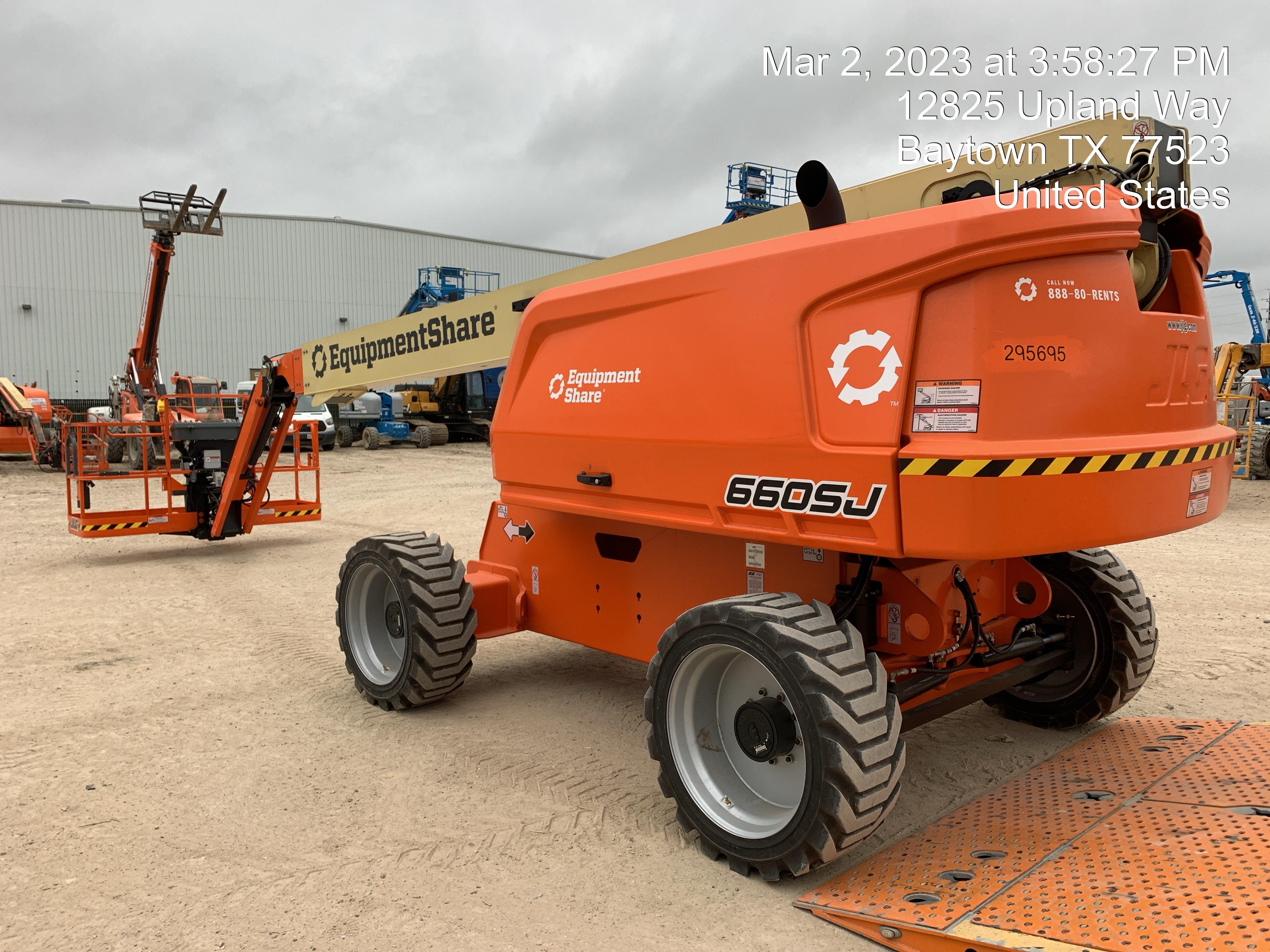 2023 JLG 660SJ