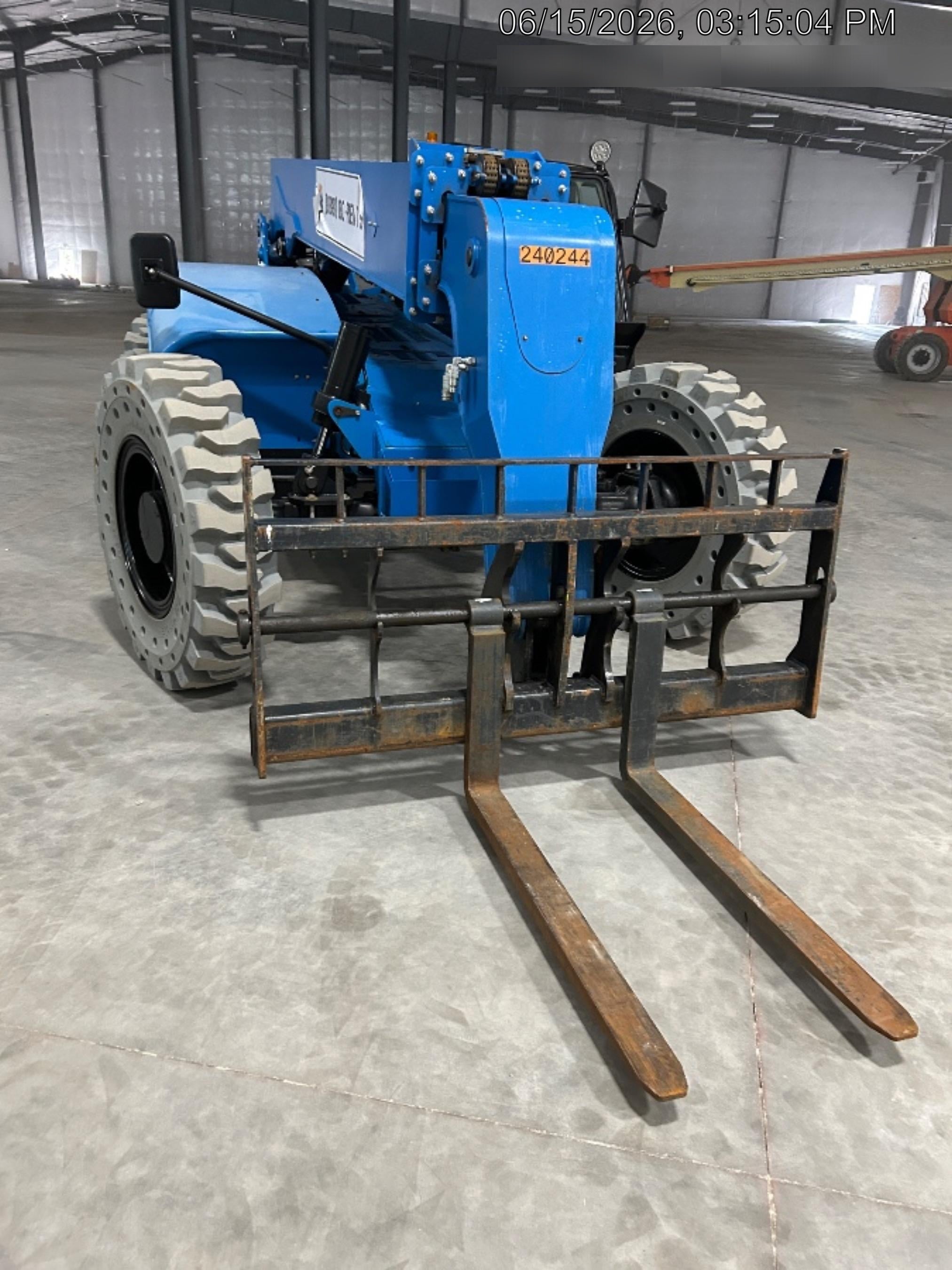 2022 GENIE GTH-844