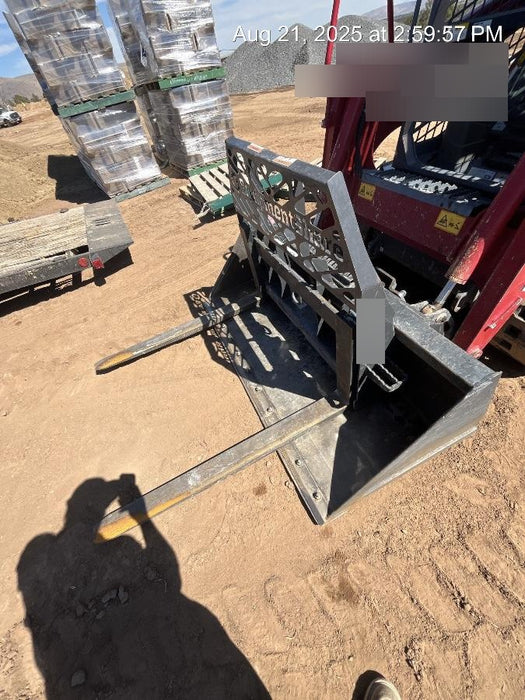 2020 PALADIN 48" Pallet Forks - Paladin