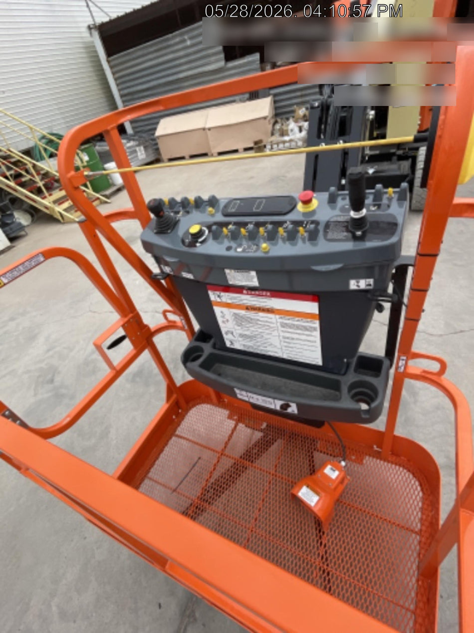 2026 JLG E300AJP
