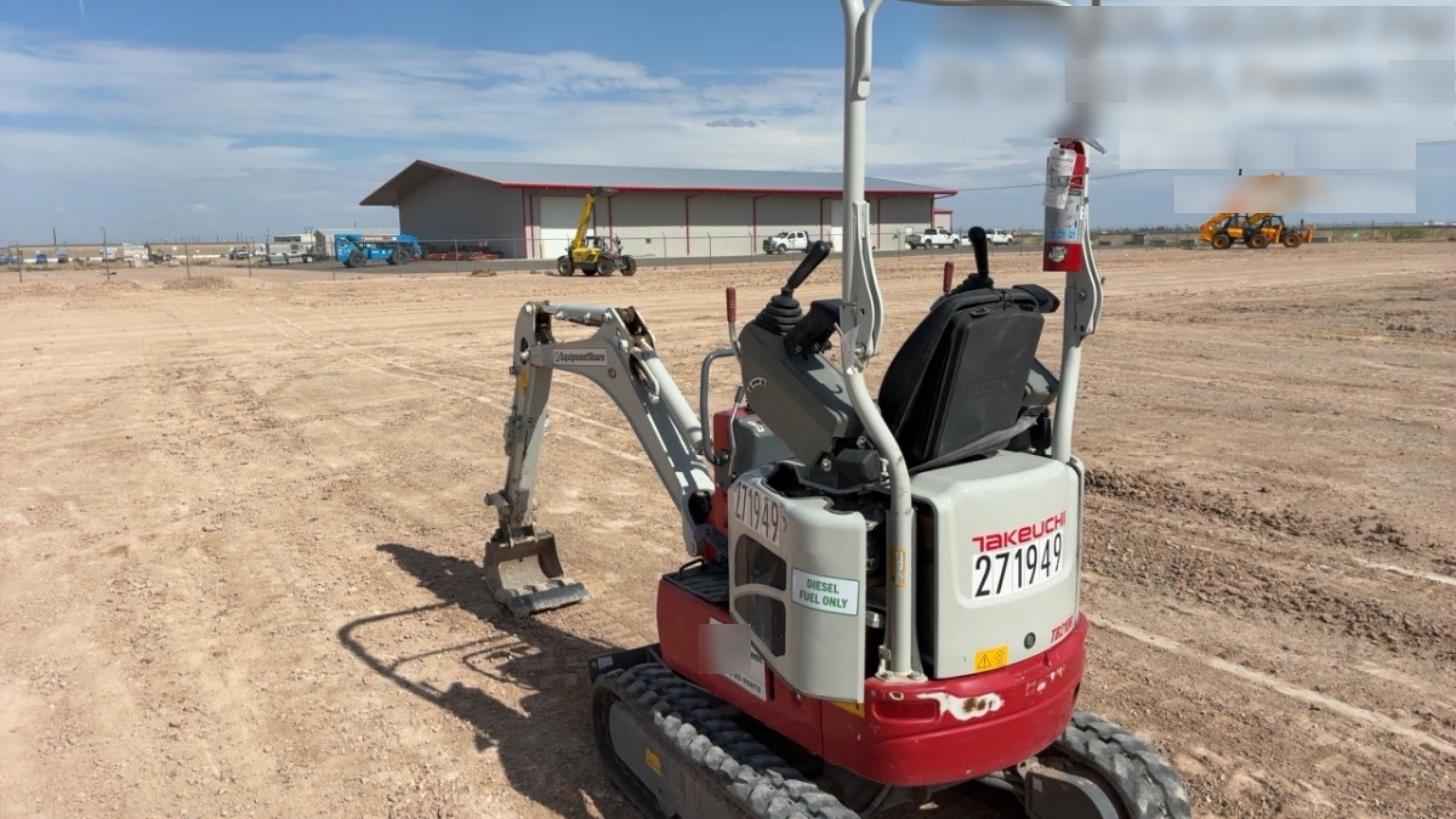 2022 TAKEUCHI TB210R