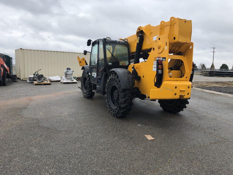 2019 JCB 512-56 Enclosed Cab, 74 HP, Solid Tires, Worklights, Beacon, Aux Hydraulics, Lifting Eye 60" Carriage/60" Forks