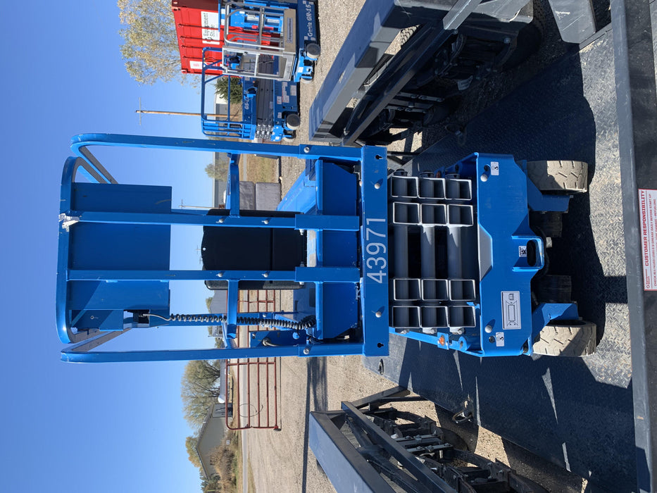 2019 Genie GS-1930 Fixed rails with chain Entry