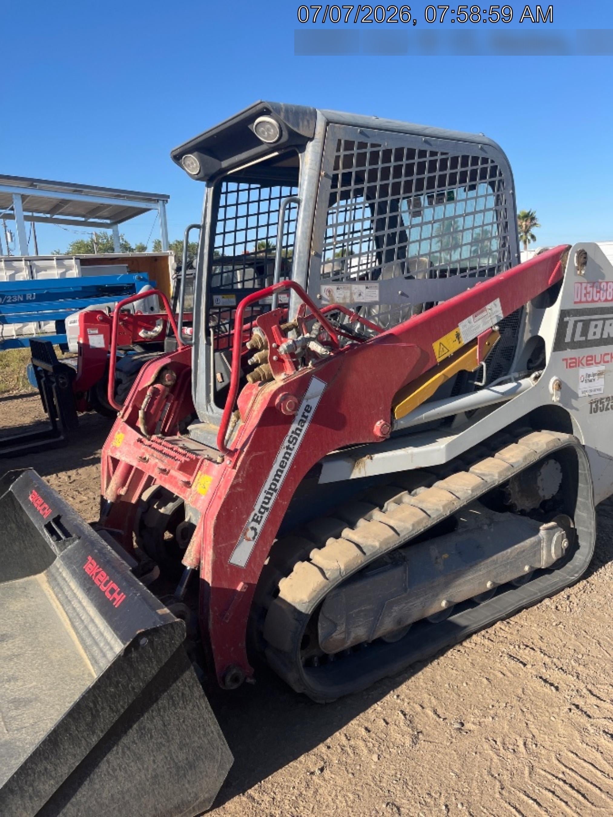2021 TAKEUCHI TL8R2-R
