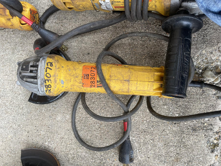 2022 DEWALT DWE402N