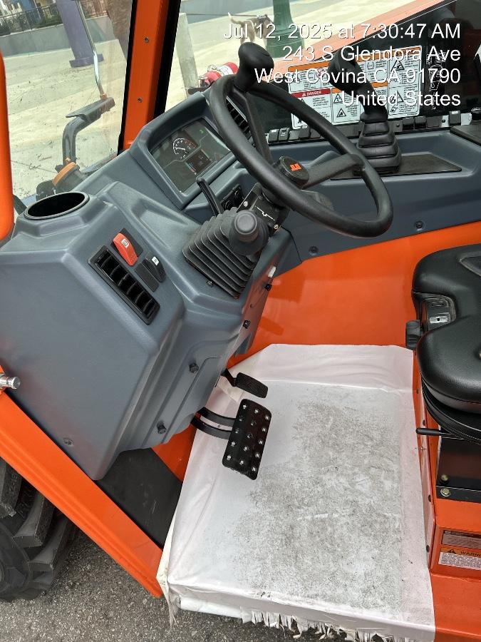 2025 JLG 519
