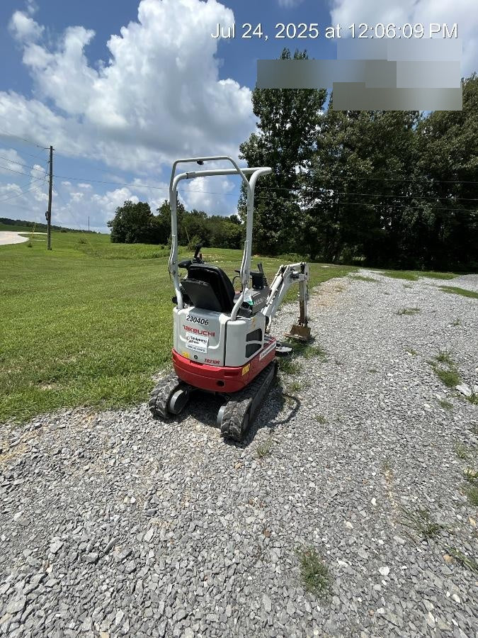 2022 TAKEUCHI TB210R